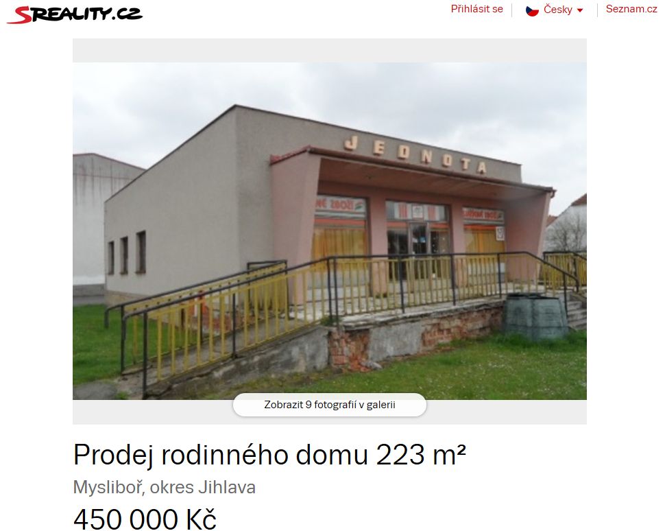 Foto 1: Rodinný dům s terasou – divým se že tomu rovnou neříkají vila, nebo by o tom mohli tvrdit, že to je funkcionalismus ….